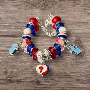 Philadelphia Phillies Beaded Charm Bracelet - MLB